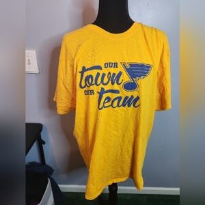Gildan Heavy Cotton Size XL Our Town Our Team St.Louis Blues T-Shirt